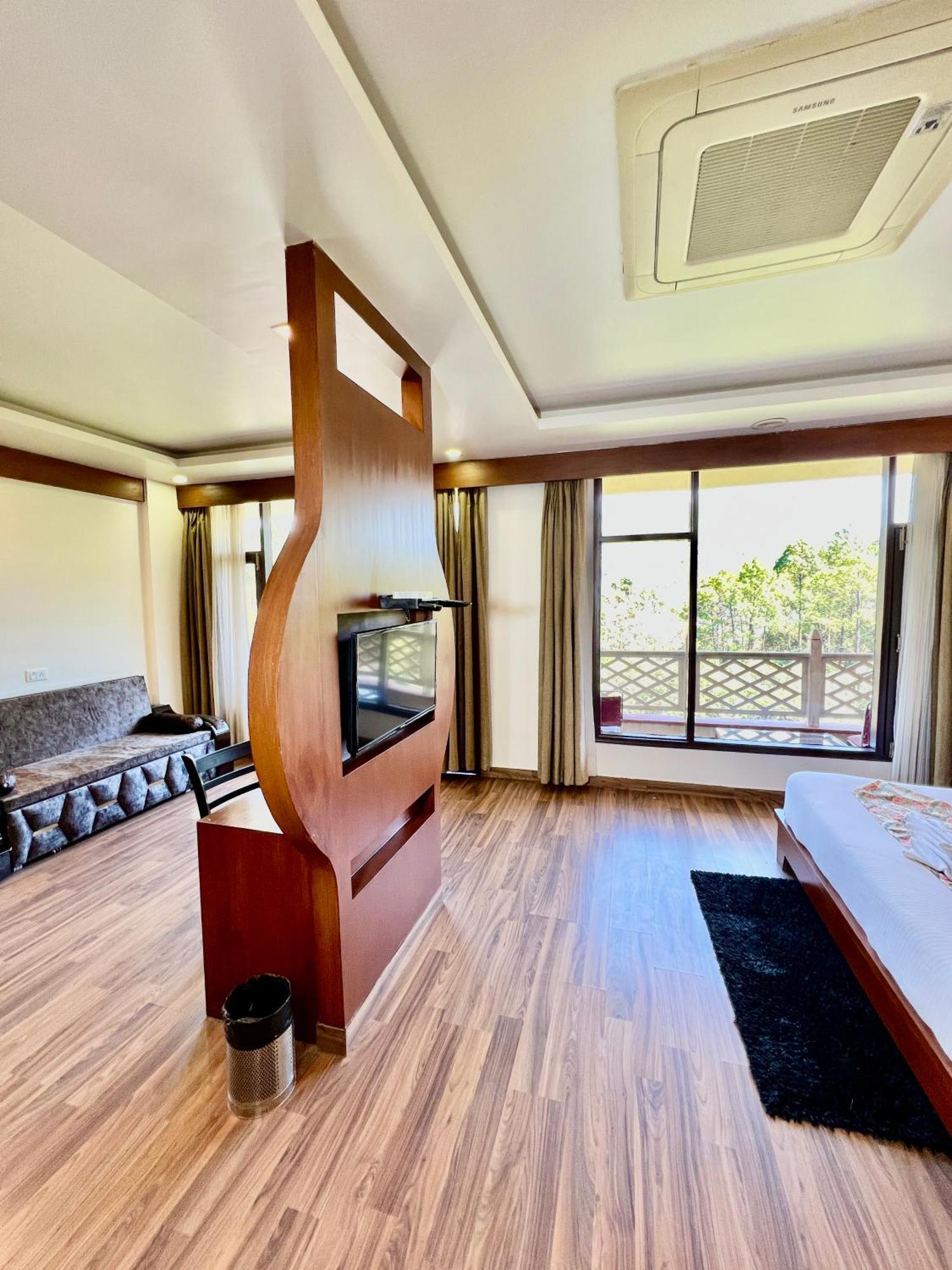 Sea Hawk - Luxury Hill Resort 4 Mins From Bhimtal Lake Exterior photo