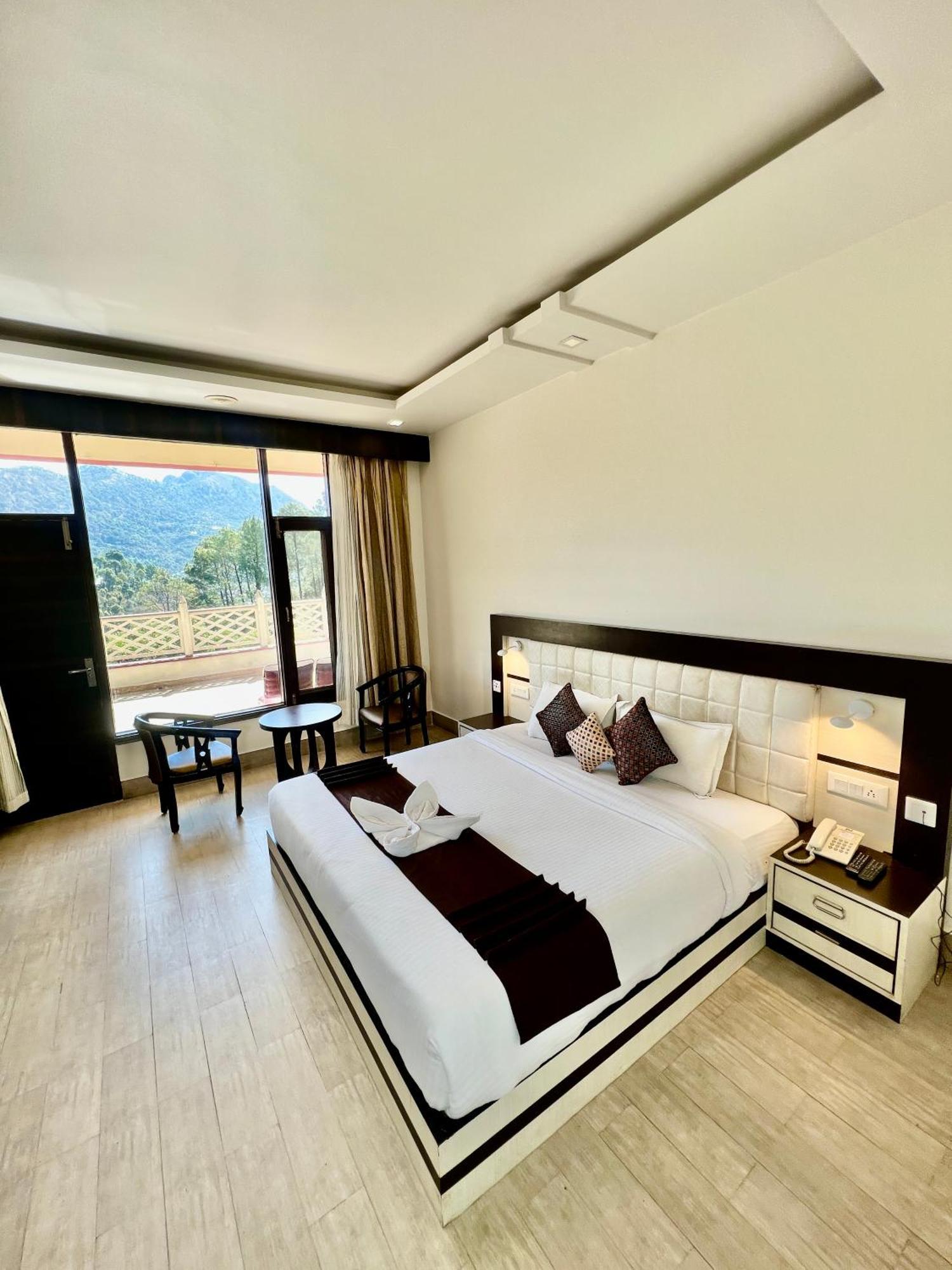 Sea Hawk - Luxury Hill Resort 4 Mins From Bhimtal Lake Exterior photo