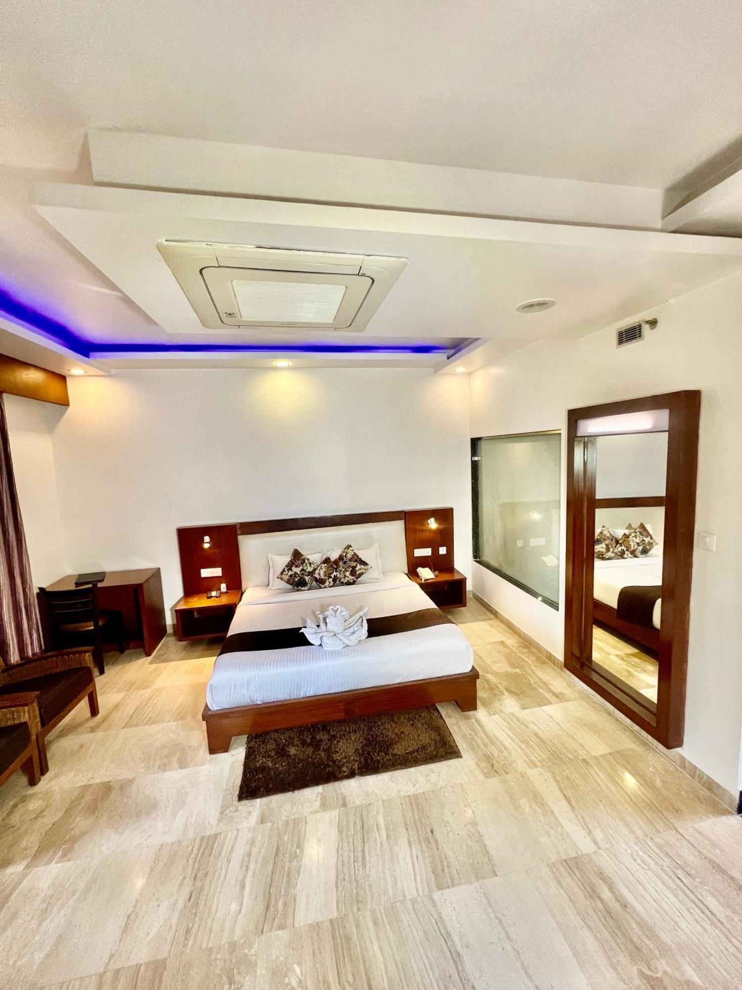 Sea Hawk - Luxury Hill Resort 4 Mins From Bhimtal Lake Exterior photo