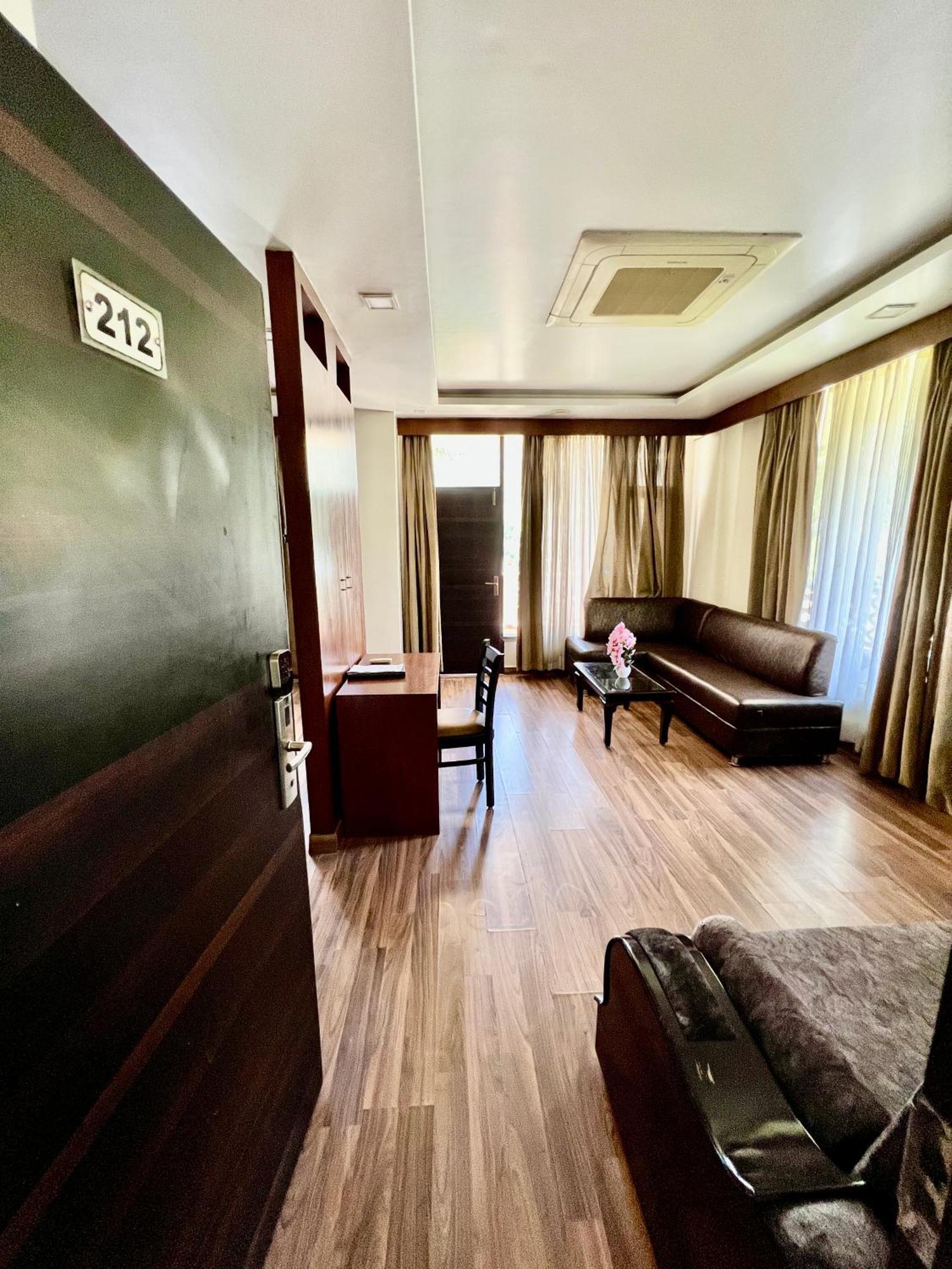 Sea Hawk - Luxury Hill Resort 4 Mins From Bhimtal Lake Exterior photo