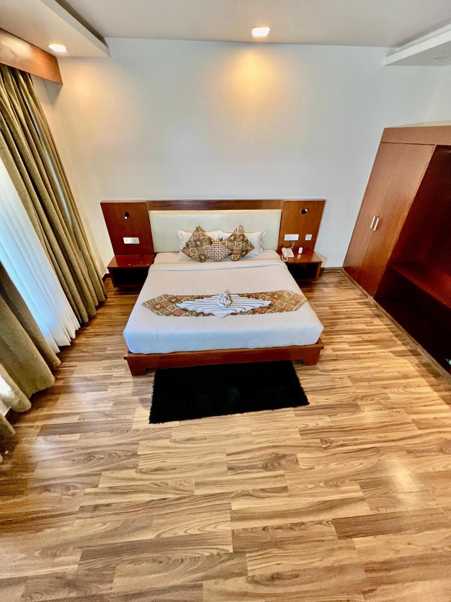 Sea Hawk - Luxury Hill Resort 4 Mins From Bhimtal Lake Exterior photo